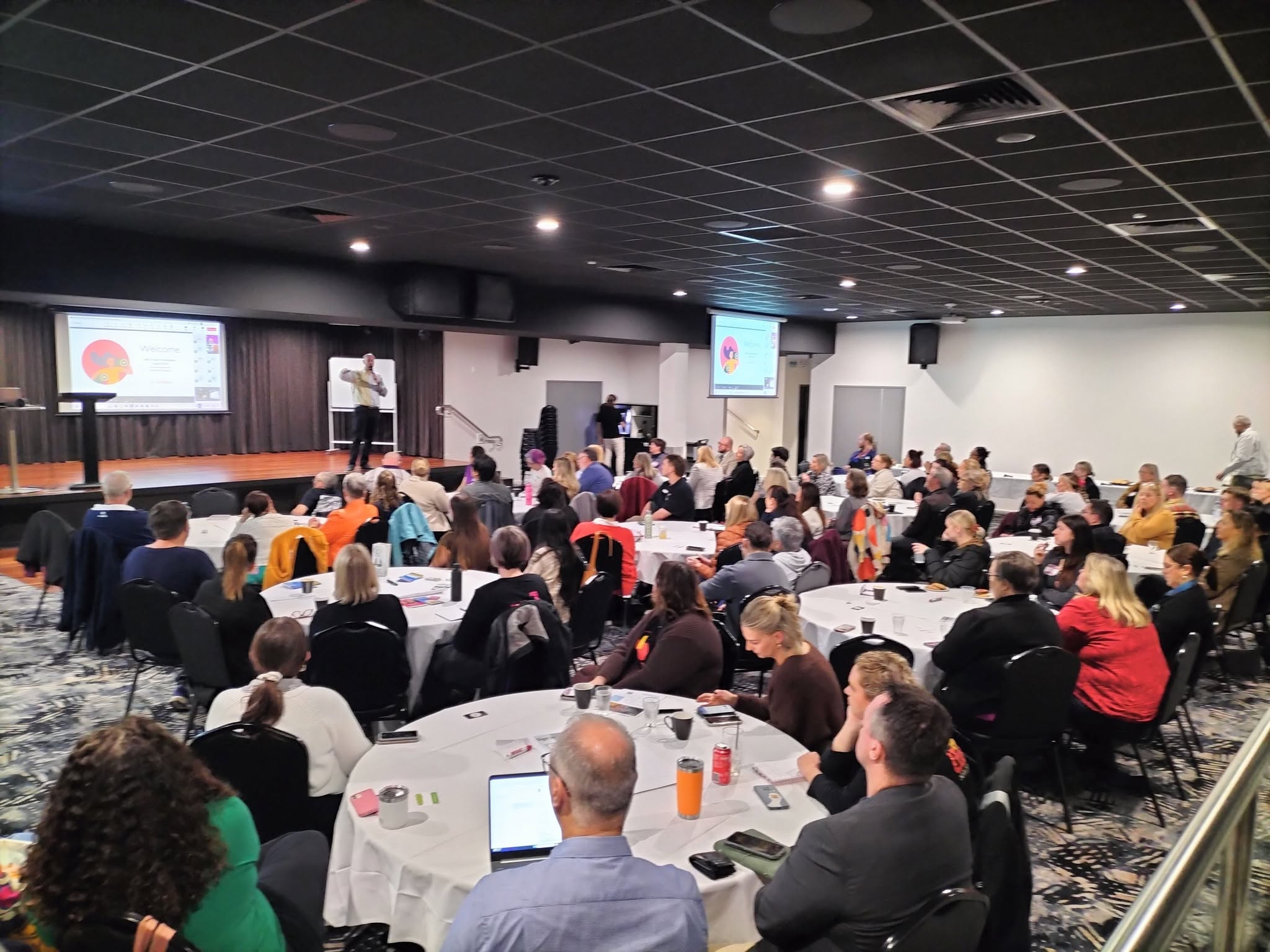 Evaluating What Matters in Youth & Community Work Why we need to measure more than just numbers